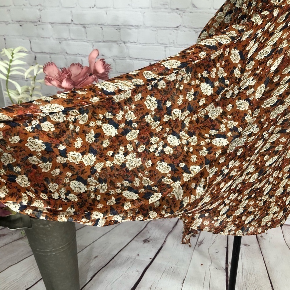 BOUTIQUE Floral Off Shoulder Tie Front Boho Blouse - Picture 6 of 12
